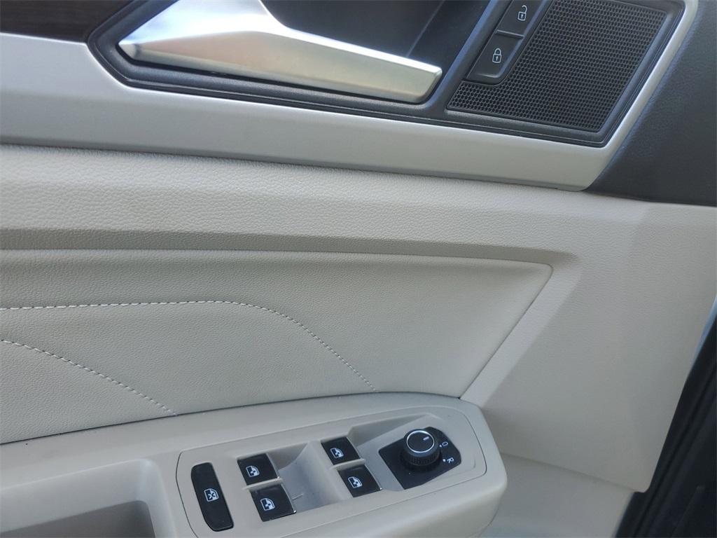 used 2021 Volkswagen Atlas car, priced at $20,844