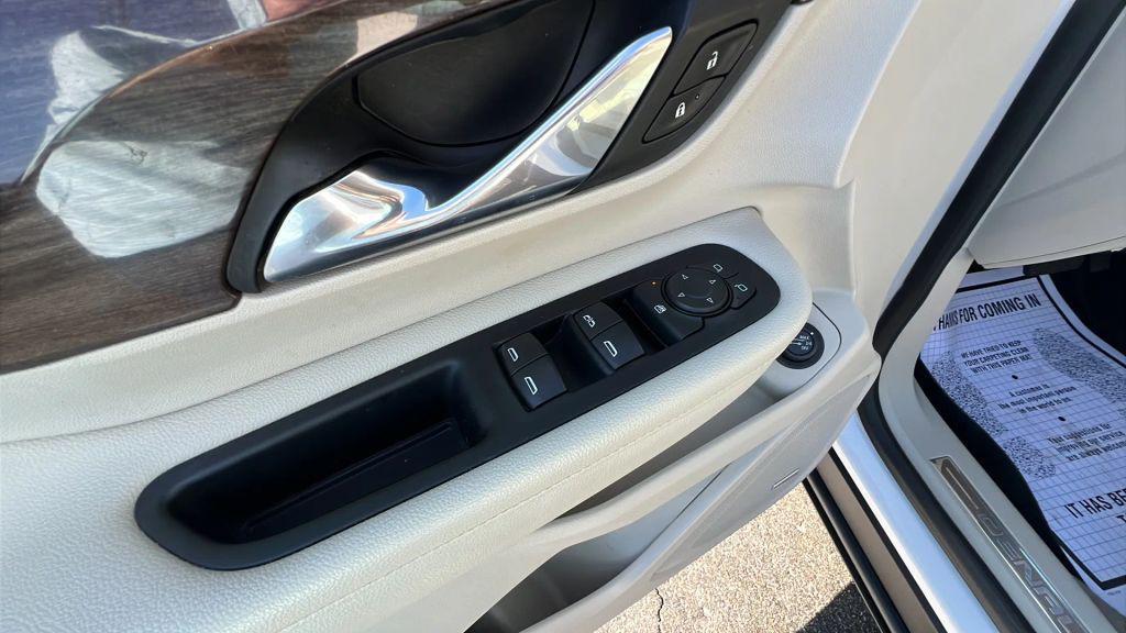 used 2020 GMC Terrain car, priced at $25,980