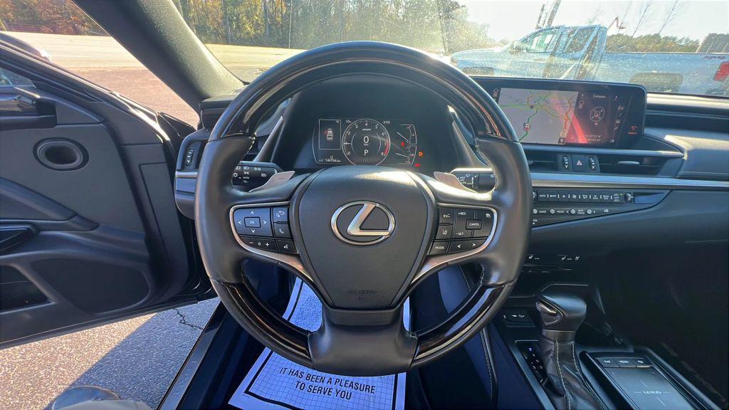 used 2019 Lexus ES 350 car, priced at $15,366