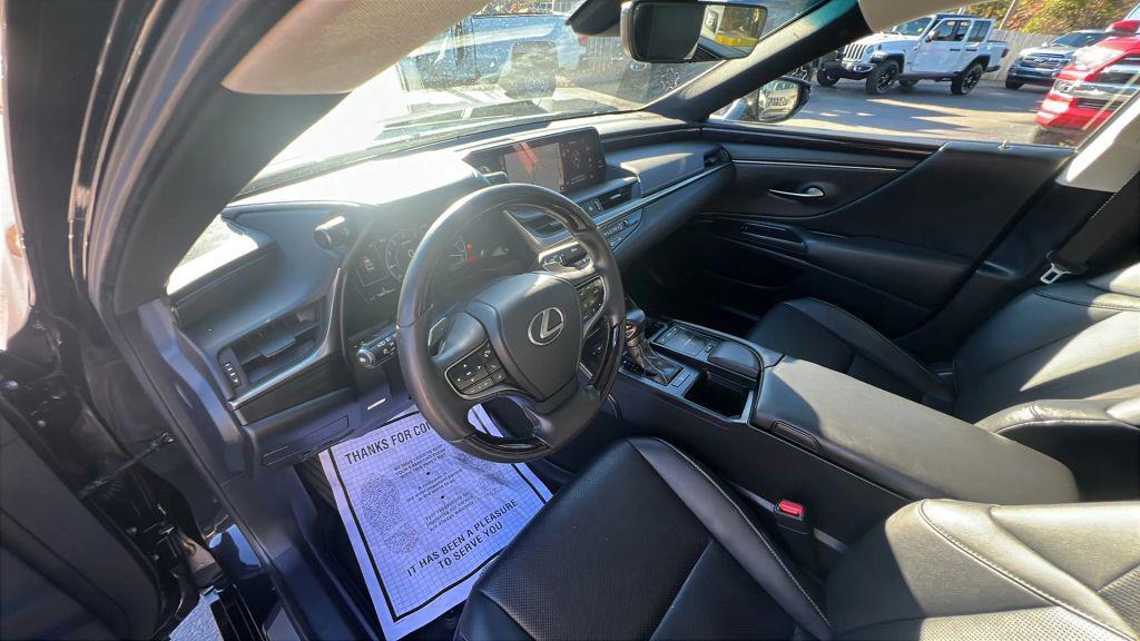 used 2019 Lexus ES 350 car, priced at $15,366