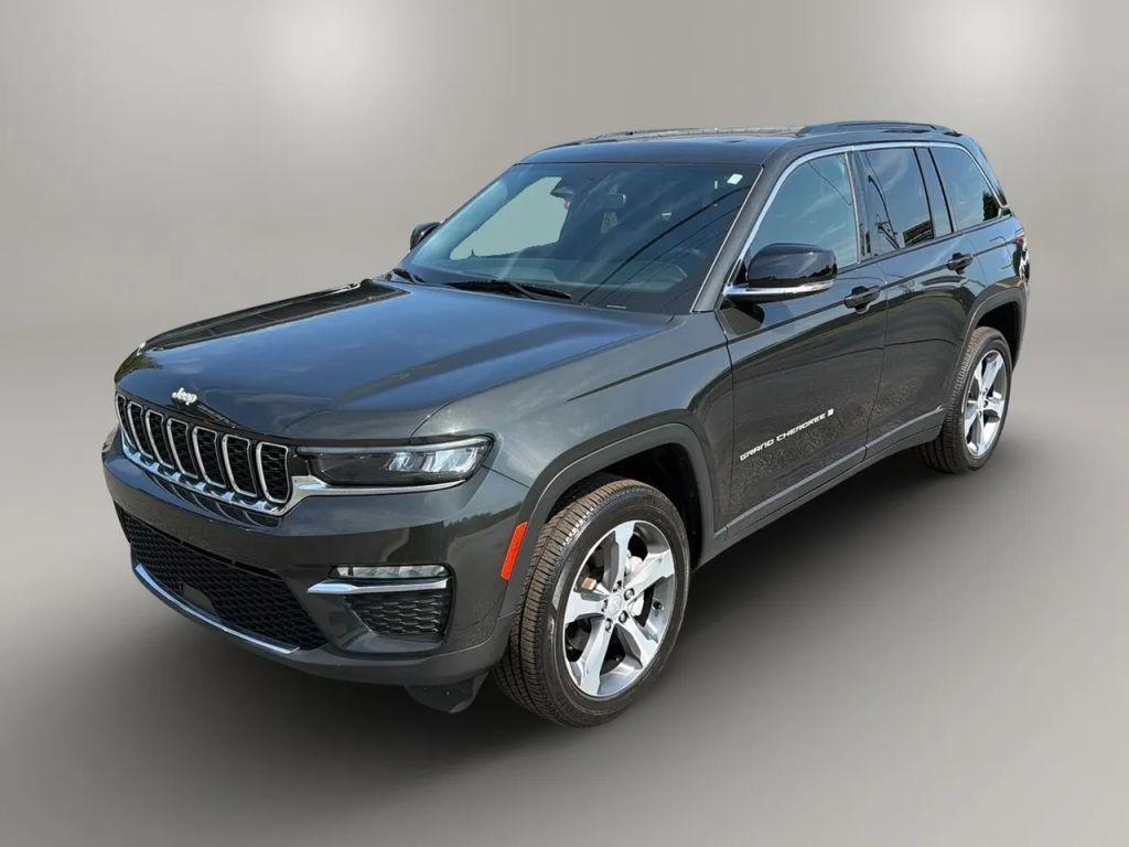 used 2024 Jeep Grand Cherokee car, priced at $35,890