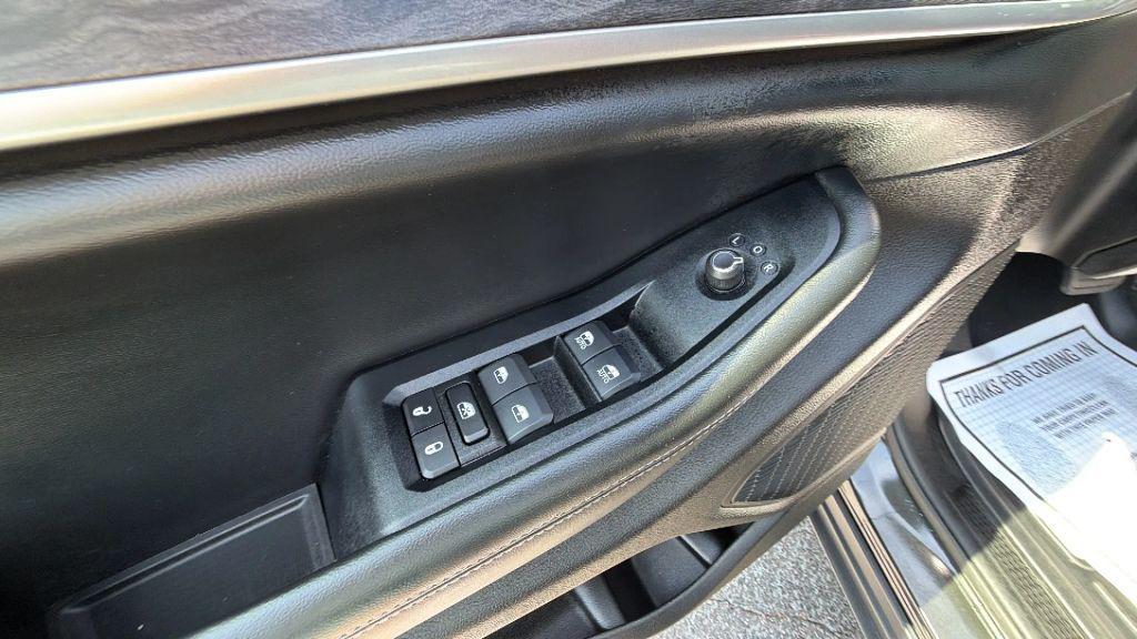 used 2024 Jeep Grand Cherokee car, priced at $35,890