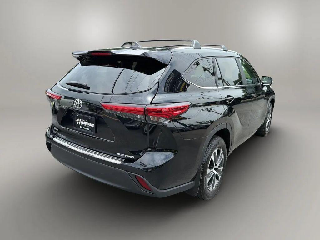 used 2023 Toyota Highlander car, priced at $41,875