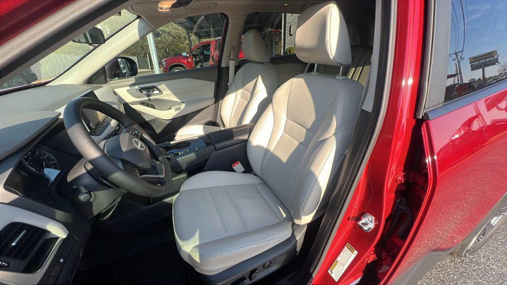 used 2025 Nissan Rogue car, priced at $28,980