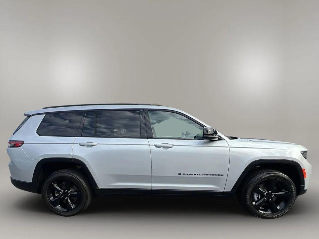 used 2023 Jeep Grand Cherokee L car, priced at $30,980