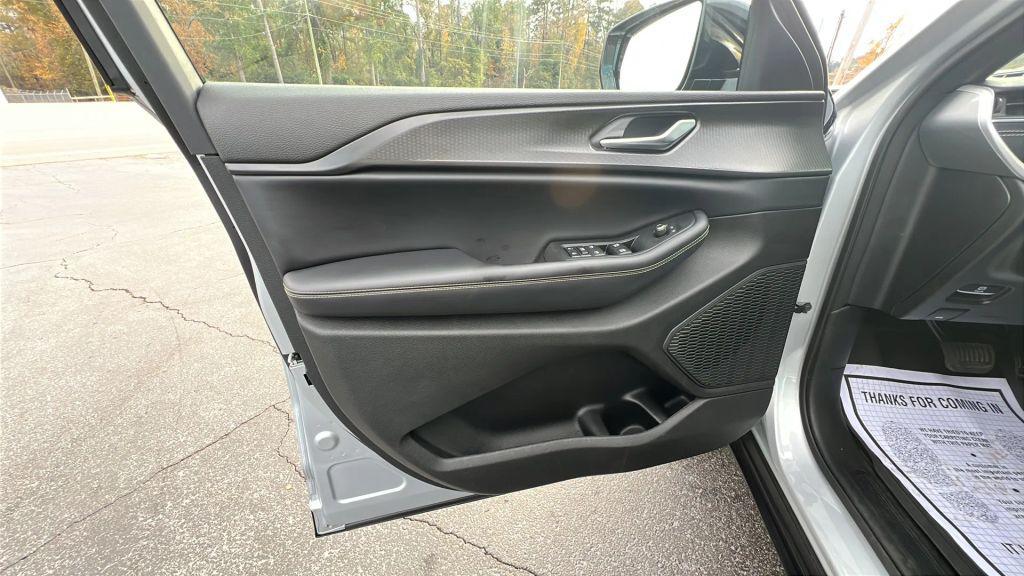 used 2023 Jeep Grand Cherokee L car, priced at $30,980