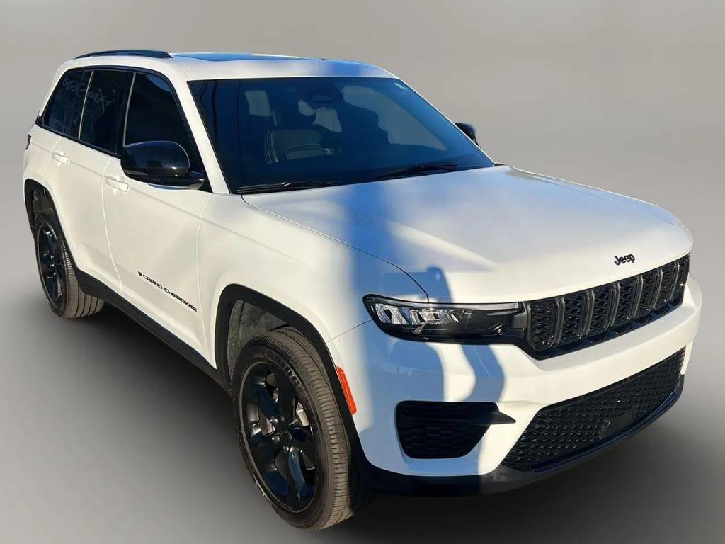 used 2025 Jeep Grand Cherokee car, priced at $36,980