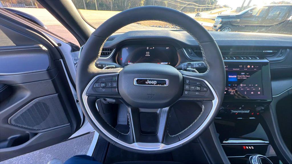 used 2025 Jeep Grand Cherokee car, priced at $36,980