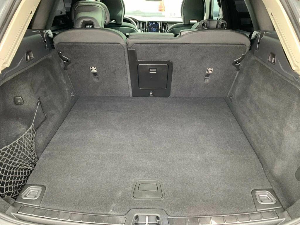 used 2024 Volvo XC60 Recharge Plug-In Hybrid car, priced at $25,950