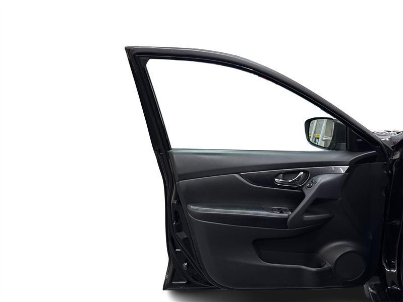 used 2015 Nissan Rogue car, priced at $8,600