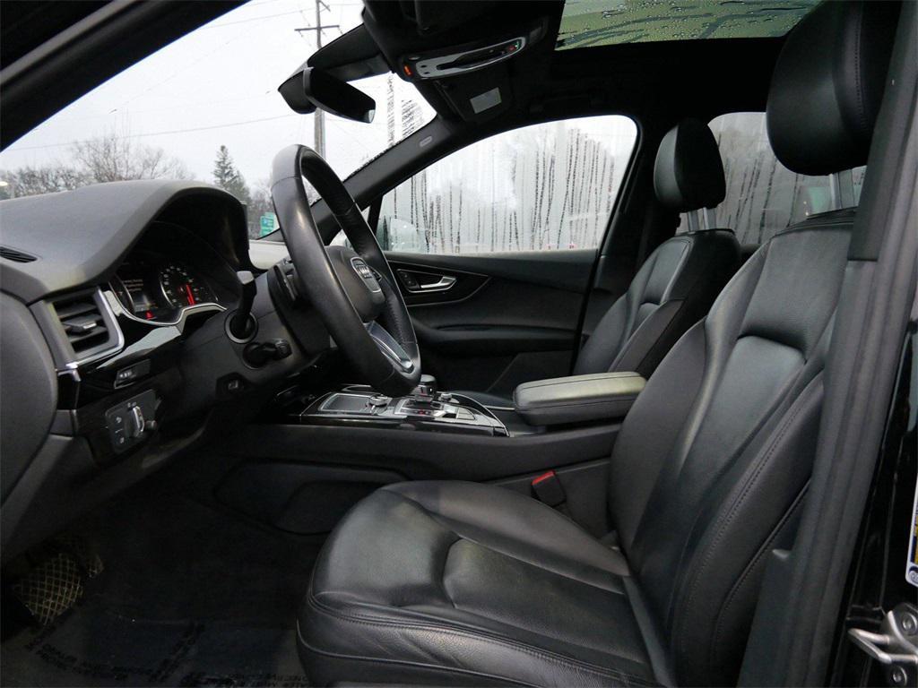 used 2019 Audi Q7 car, priced at $17,999