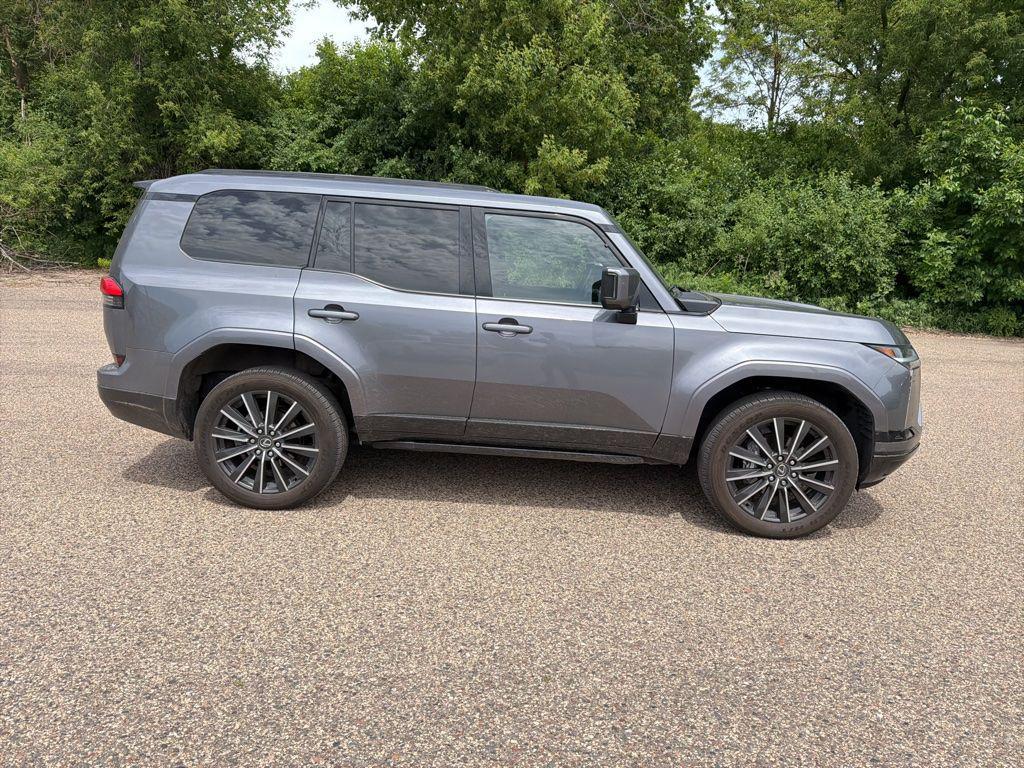 used 2025 Lexus GX 550 car, priced at $98,399