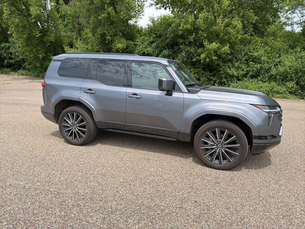 used 2025 Lexus GX 550 car, priced at $98,399