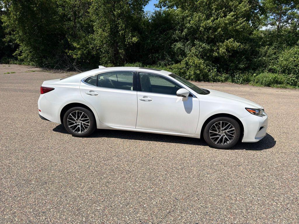 used 2017 Lexus ES 350 car, priced at $29,399