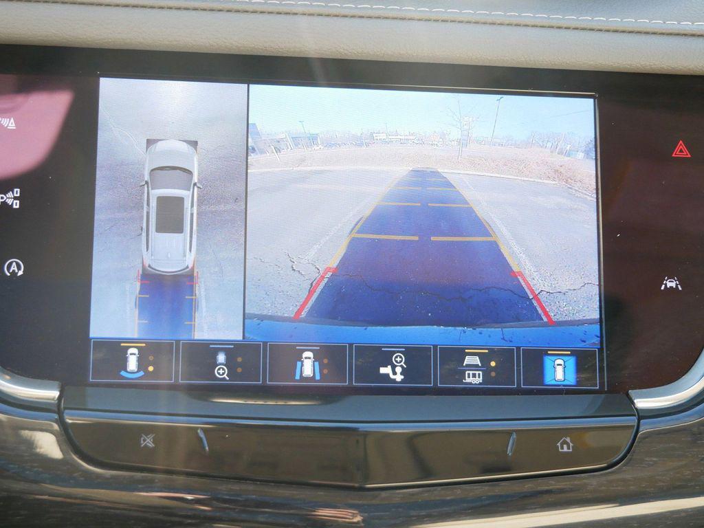 used 2023 Cadillac XT6 car, priced at $33,999