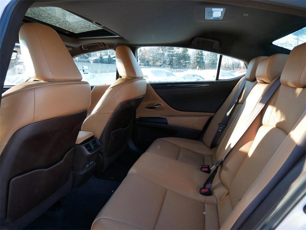 used 2019 Lexus ES 350 car, priced at $24,999