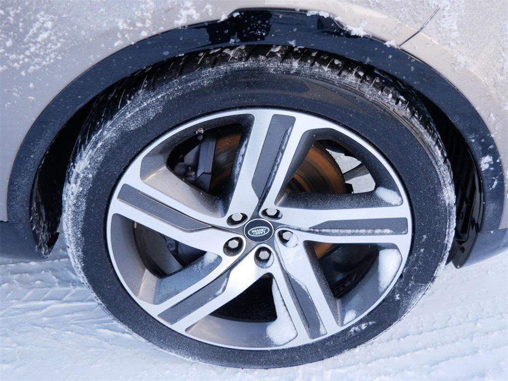 used 2021 Land Rover Discovery car, priced at $26,999