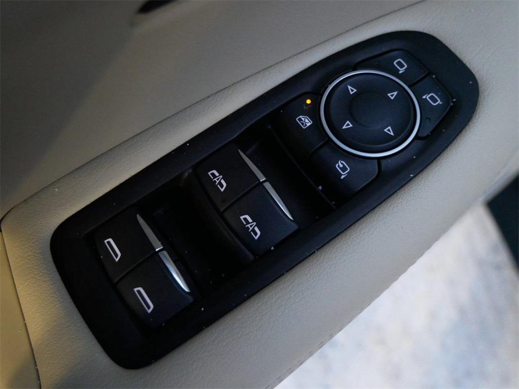 used 2017 Cadillac XT5 car, priced at $15,499