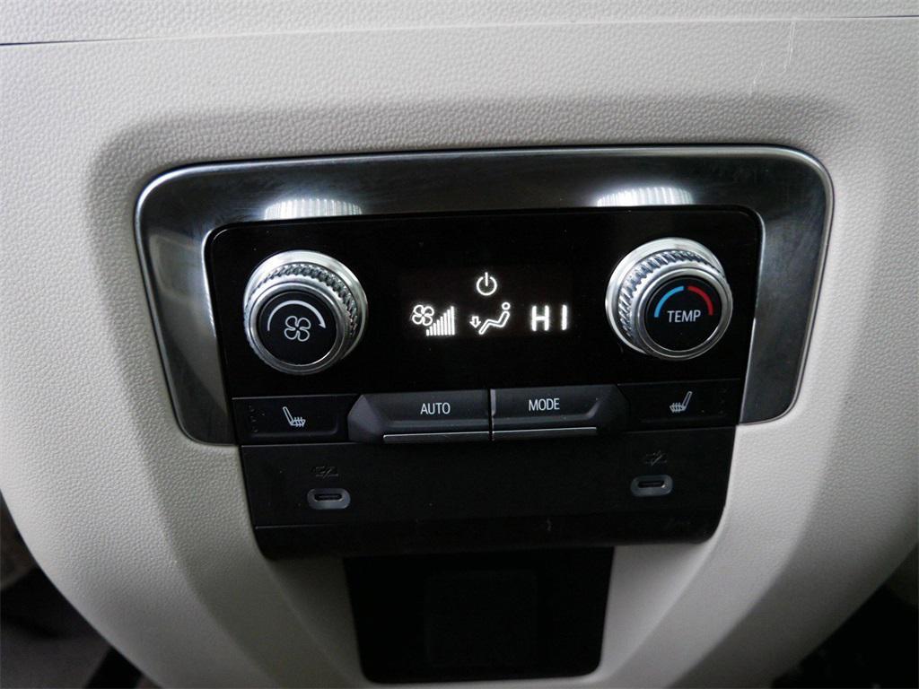 used 2022 GMC Yukon car, priced at $47,799