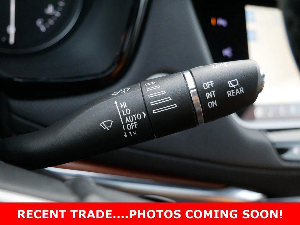 used 2021 Cadillac XT5 car, priced at $25,299