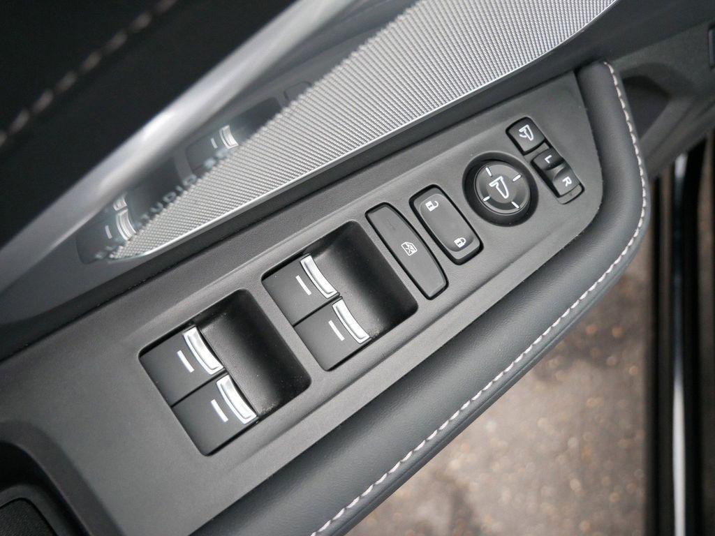 used 2023 Acura RDX car, priced at $38,999