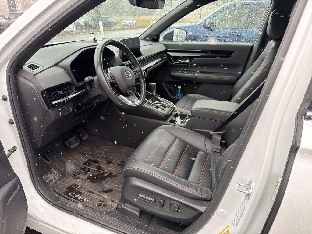 used 2023 Honda CR-V Hybrid car, priced at $32,999