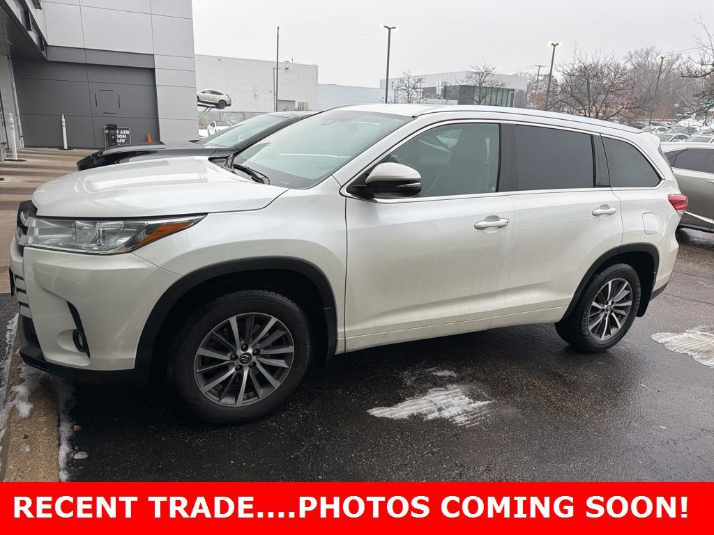 used 2017 Toyota Highlander car, priced at $21,999