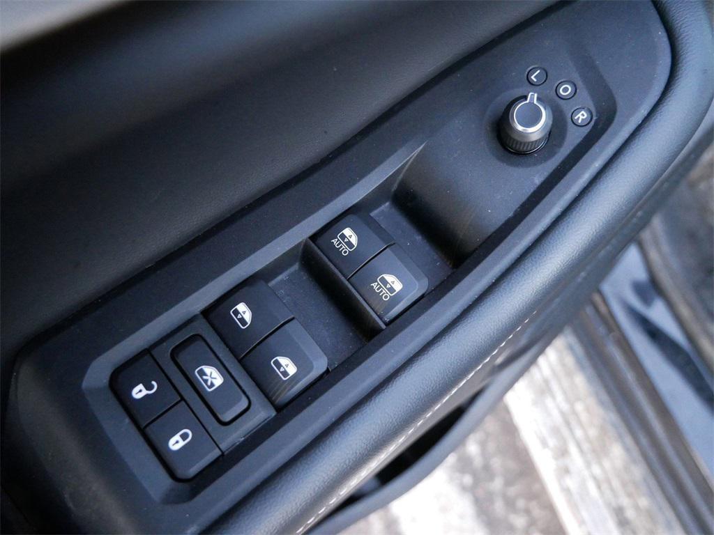 used 2022 Jeep Grand Cherokee L car, priced at $26,499