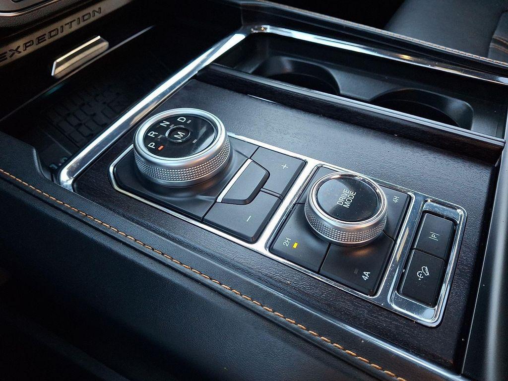 used 2022 Ford Expedition Max car, priced at $41,352