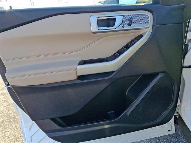 used 2022 Ford Explorer car, priced at $27,984