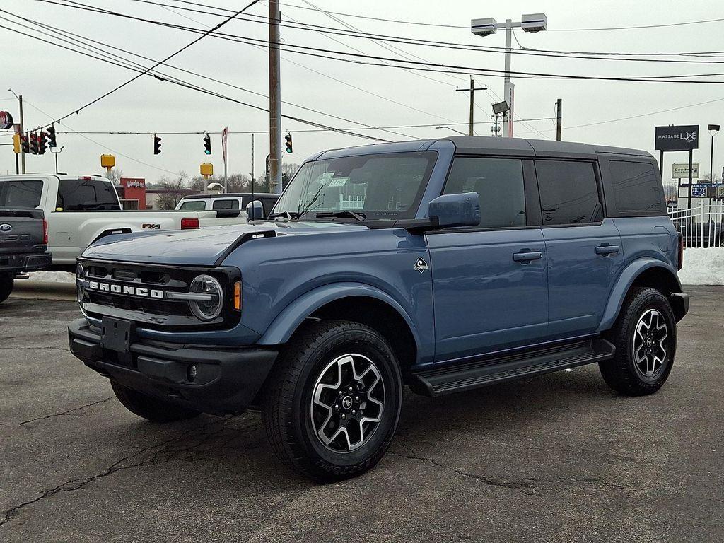 used 2025 Ford Bronco car, priced at $45,190