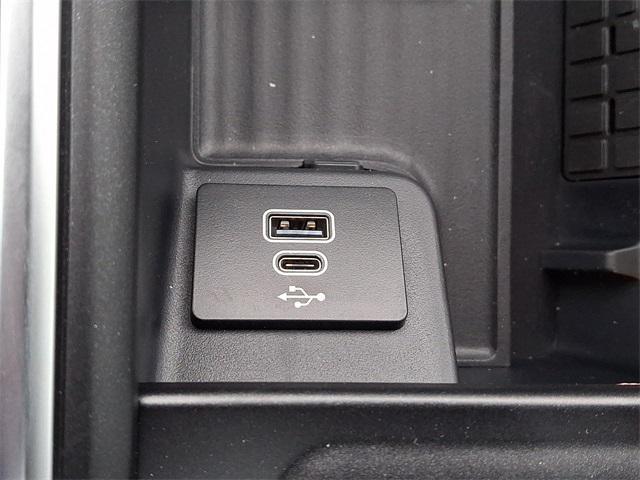 new 2025 Ford Expedition car, priced at $80,279