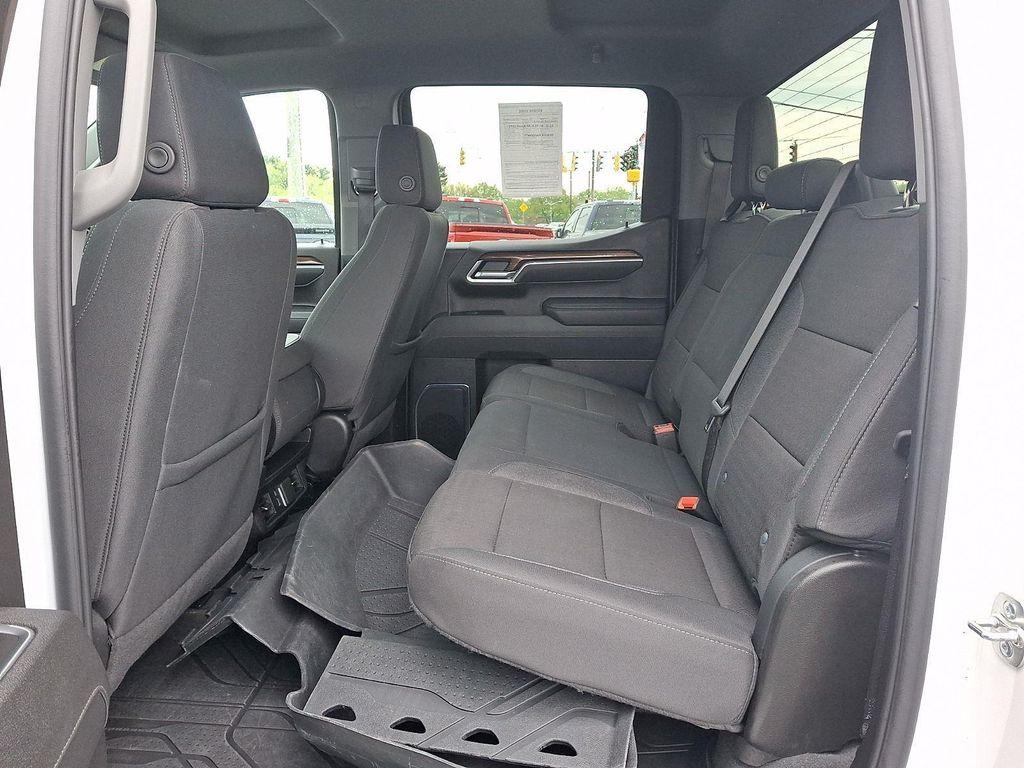 used 2025 Chevrolet Silverado 1500 car, priced at $52,060