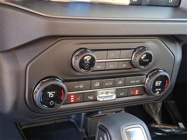 new 2025 Ford Bronco car, priced at $45,837