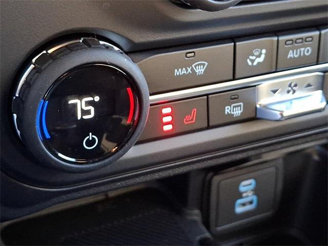 new 2025 Ford Bronco car, priced at $45,837