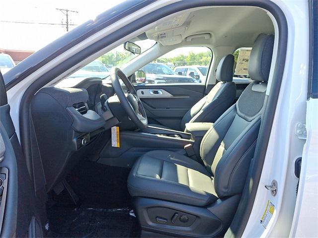 new 2025 Ford Explorer car, priced at $44,356