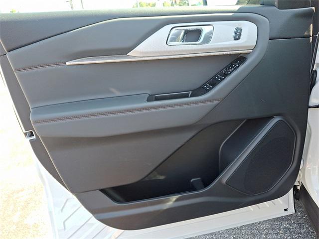 new 2025 Ford Explorer car, priced at $44,356