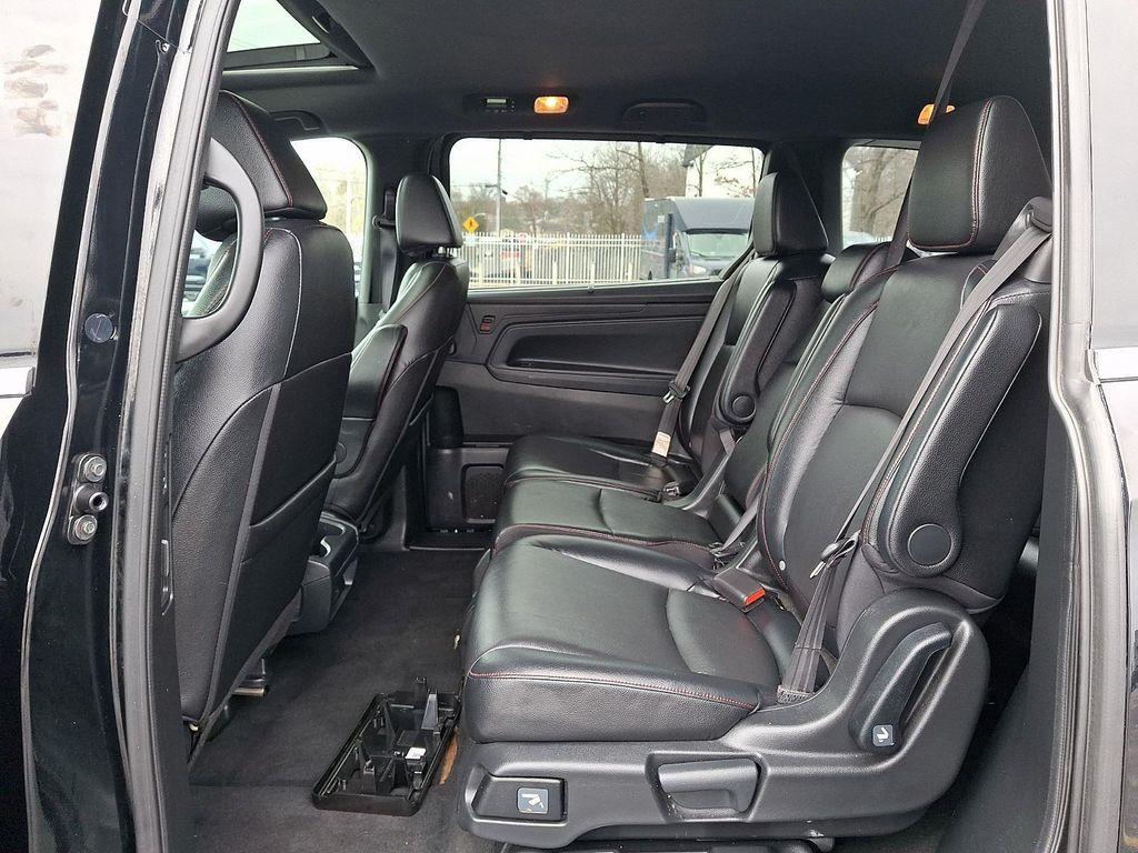 used 2024 Honda Odyssey car, priced at $33,960