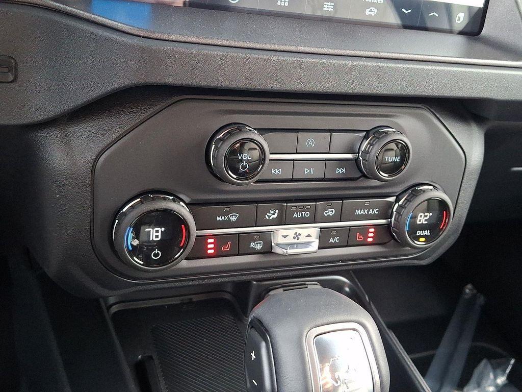 new 2025 Ford Bronco car, priced at $47,890