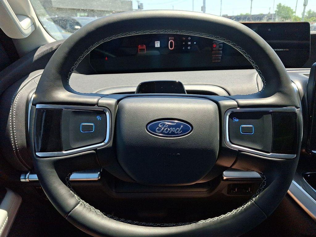 new 2026 Ford Expedition car, priced at $86,037