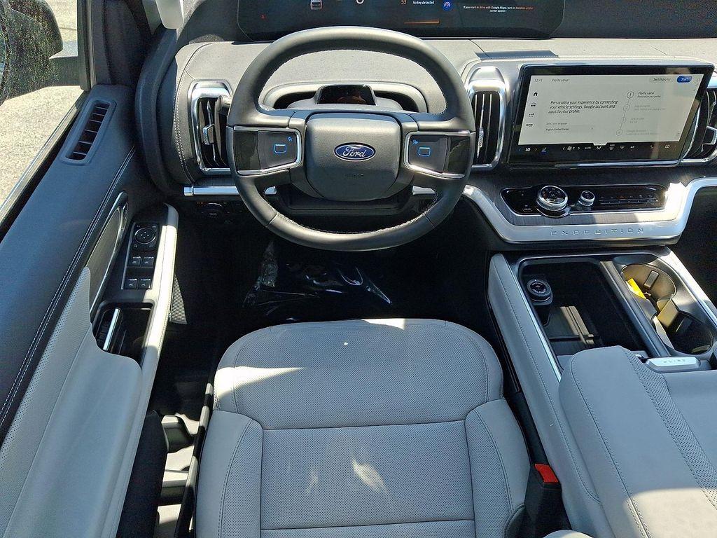 new 2026 Ford Expedition car, priced at $86,037
