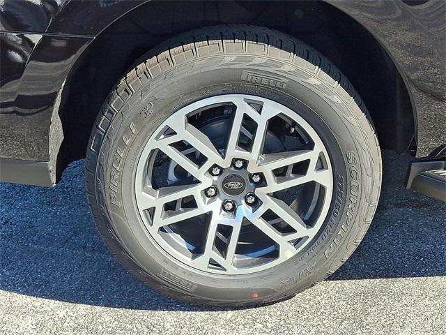 new 2025 Ford Expedition car, priced at $68,559