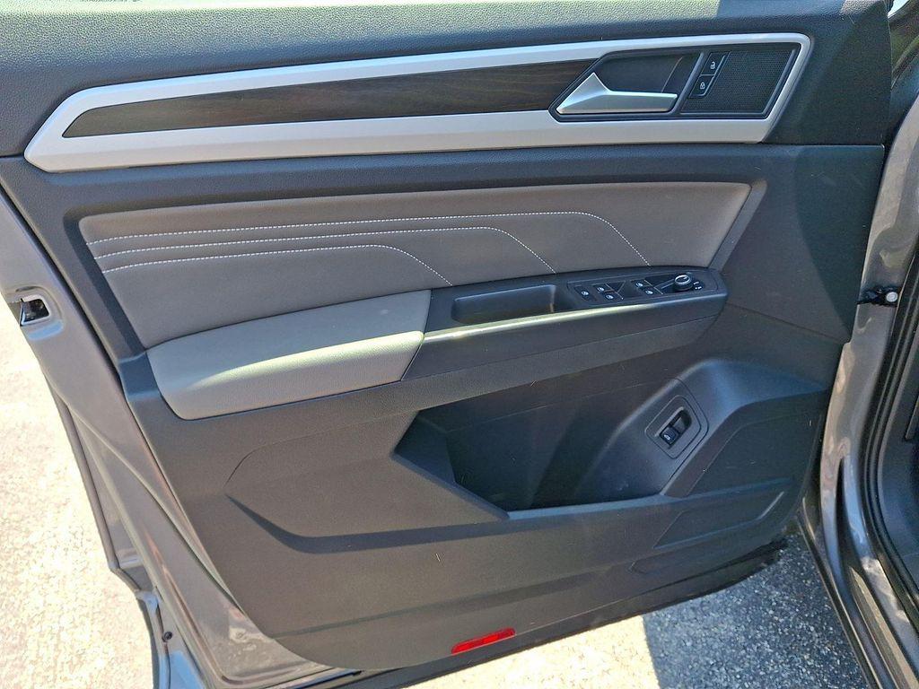 used 2023 Volkswagen Atlas car, priced at $31,725