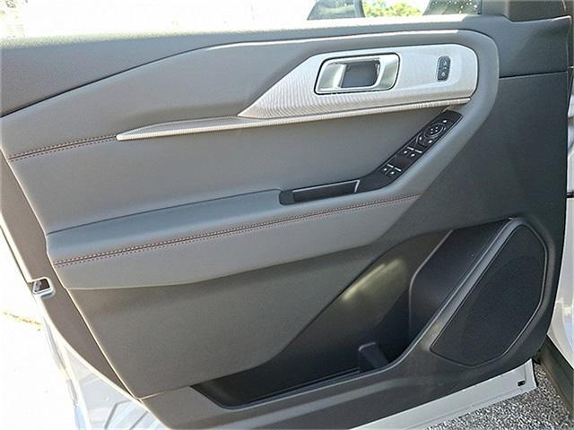 new 2025 Ford Explorer car, priced at $39,161
