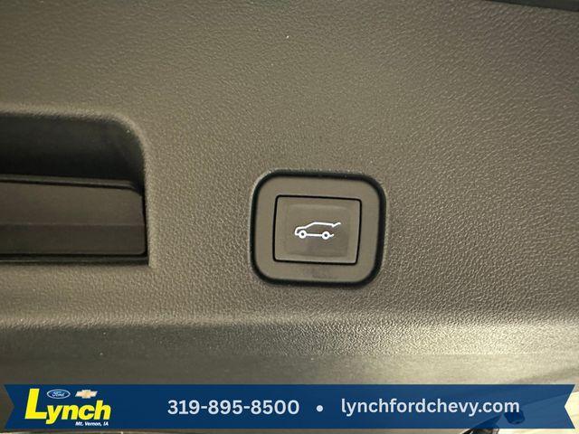 new 2026 Chevrolet Traverse car, priced at $47,060