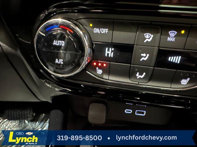 new 2026 Chevrolet Trax car, priced at $28,060