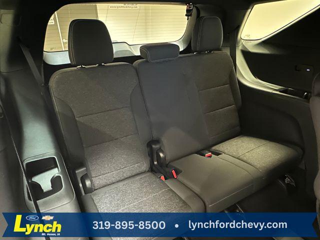 used 2025 Chevrolet Traverse car, priced at $39,000