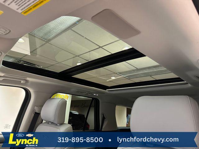 used 2025 Ford Expedition car, priced at $75,000