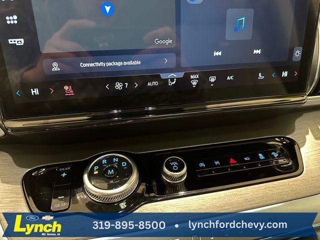 used 2025 Ford Expedition car, priced at $75,000