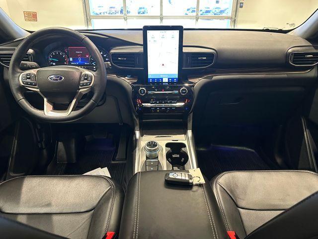 used 2023 Ford Explorer car